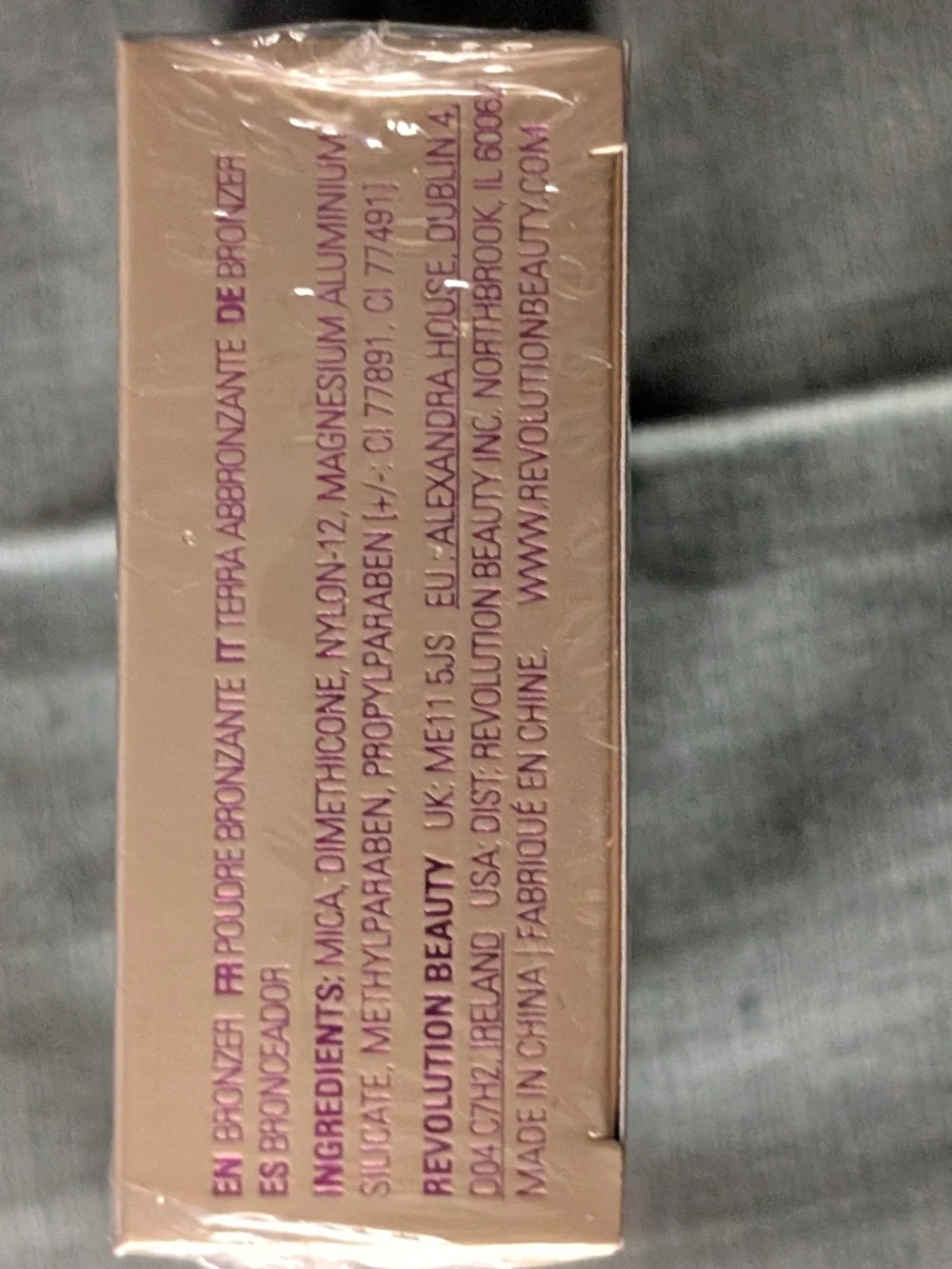 Revolution Triple Baked Bronzer Heart Compact - Pink